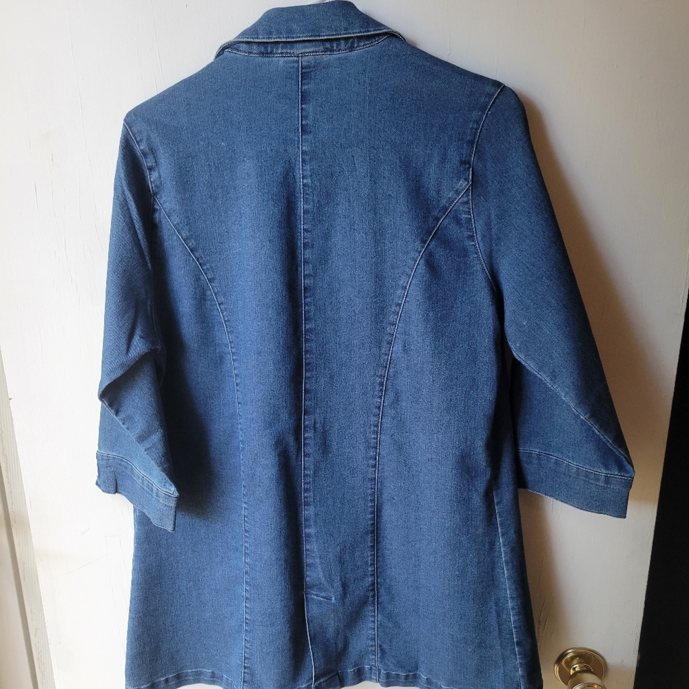 Distinct medium denim jacket - Picture 2 of 8